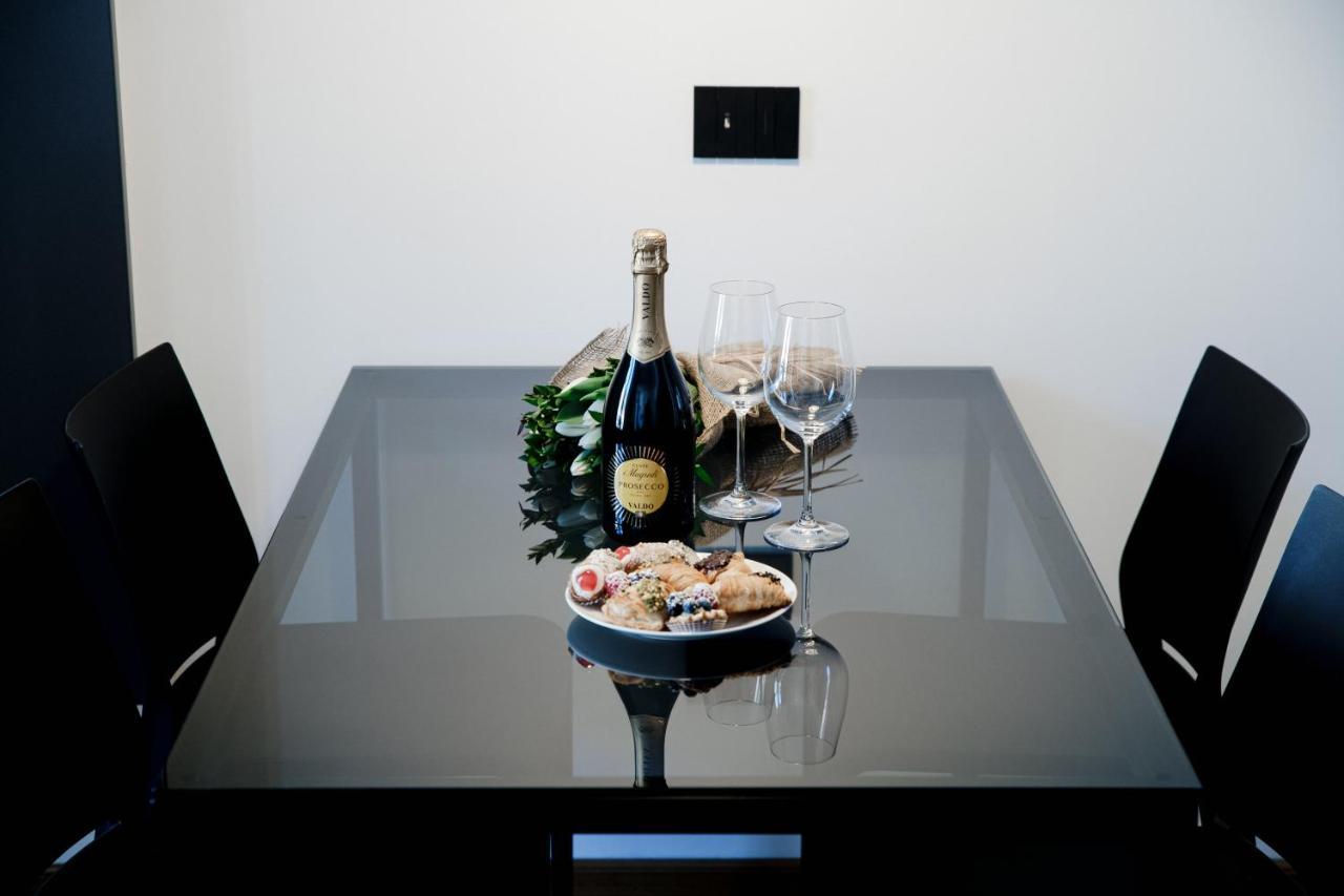 Ferienwohnung Dome'S Charme - The House Of Travelers Como Exterior foto